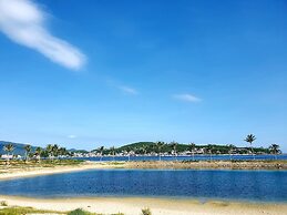 Cala South Beach Villas