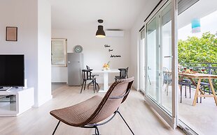 Apartment Black & White