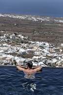 Nimbus Santorini