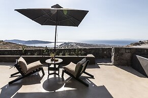 Nimbus Santorini
