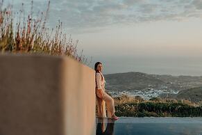 Santorini Sky, Luxury Resort