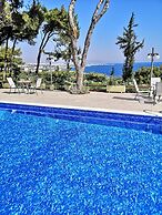 Louis Luxury Villa
