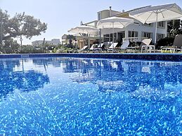 Louis Luxury Villa