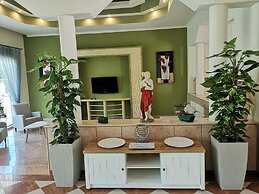 Louis Luxury Villa