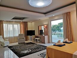 Louis Luxury Villa