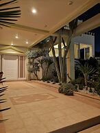Louis Luxury Villa
