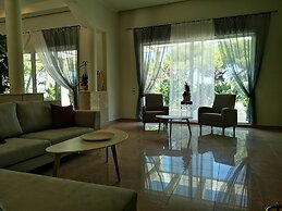 Louis Luxury Villa