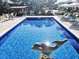Louis Luxury Villa