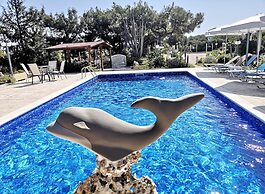 Louis Luxury Villa