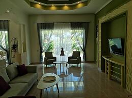 Louis Luxury Villa