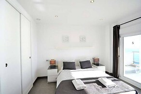 Excellent Seafront Villa in Cala Pi