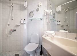 Hotelli Jokipuisto