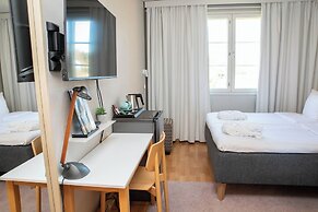 Hotelli Jokipuisto
