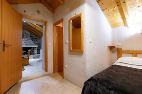 Stone House Harmony