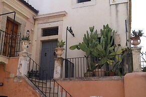 Noto Da Quassù Relax B&B