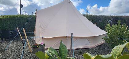 Campsite - The Ring Pub Glamping Pods