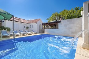 Holiday Home Skrika