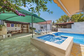 Holiday Home Skrika