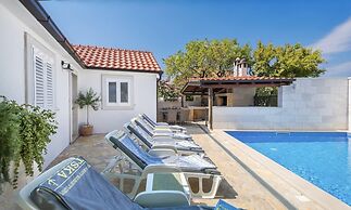 Holiday Home Skrika