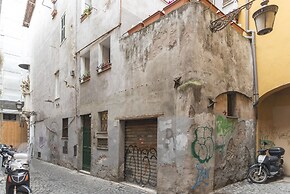 Campo De' Fiori Central Flat