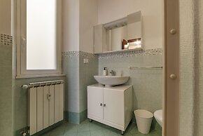 Piazza Re di Roma Apartment