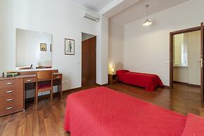 Piazza Re di Roma Apartment