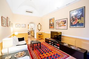 Quiet and Cozy Trastevere Hideaway