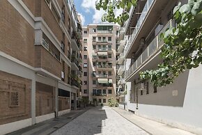 San Giovanni Apartment with Balcony