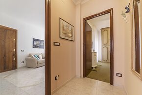 San Giovanni Apartment with Balcony