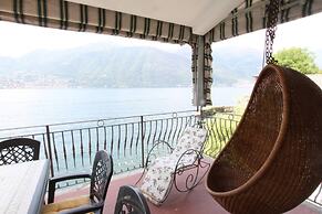 Lovely Studio on the Lake