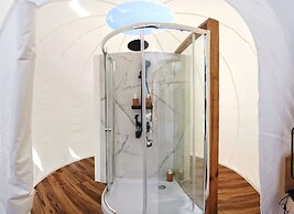 Green Land Bubble Glamping