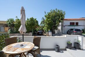 Apartments K & N