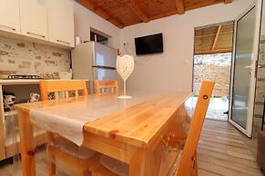 Greenside Cottage Lumi