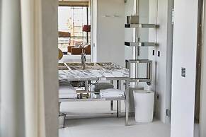 Villa M