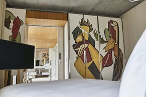 Villa M
