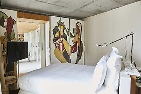 Villa M