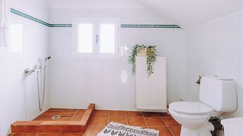 Lithostroto Suites