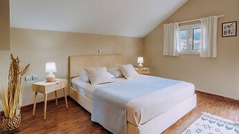 Lithostroto Suites