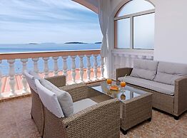 Apartments Villa Senija