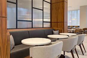 Hampton Inn by Hilton Montreal Downtown