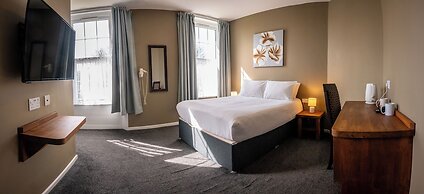 The Oakwood Hotel