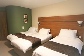 The Oakwood Hotel