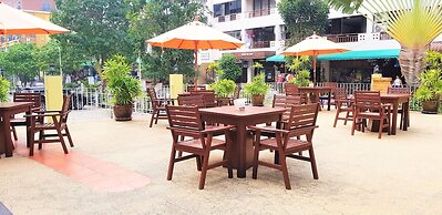 Plaza Residence Jomtien Beach - Large Studio Condo