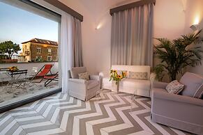 Luxury Suite with Terrace