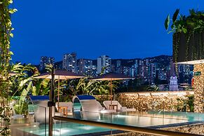 Elcielo Hotel & Restaurant