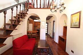 Captivating 4 -bed Apartment in Bellagio Historic