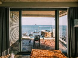 Tropical Hideaway