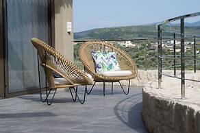Captivating 5br Pool Villa Close Navarino Golf