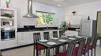 4 Br Private Pool Villa GA