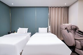 Knox Hotel